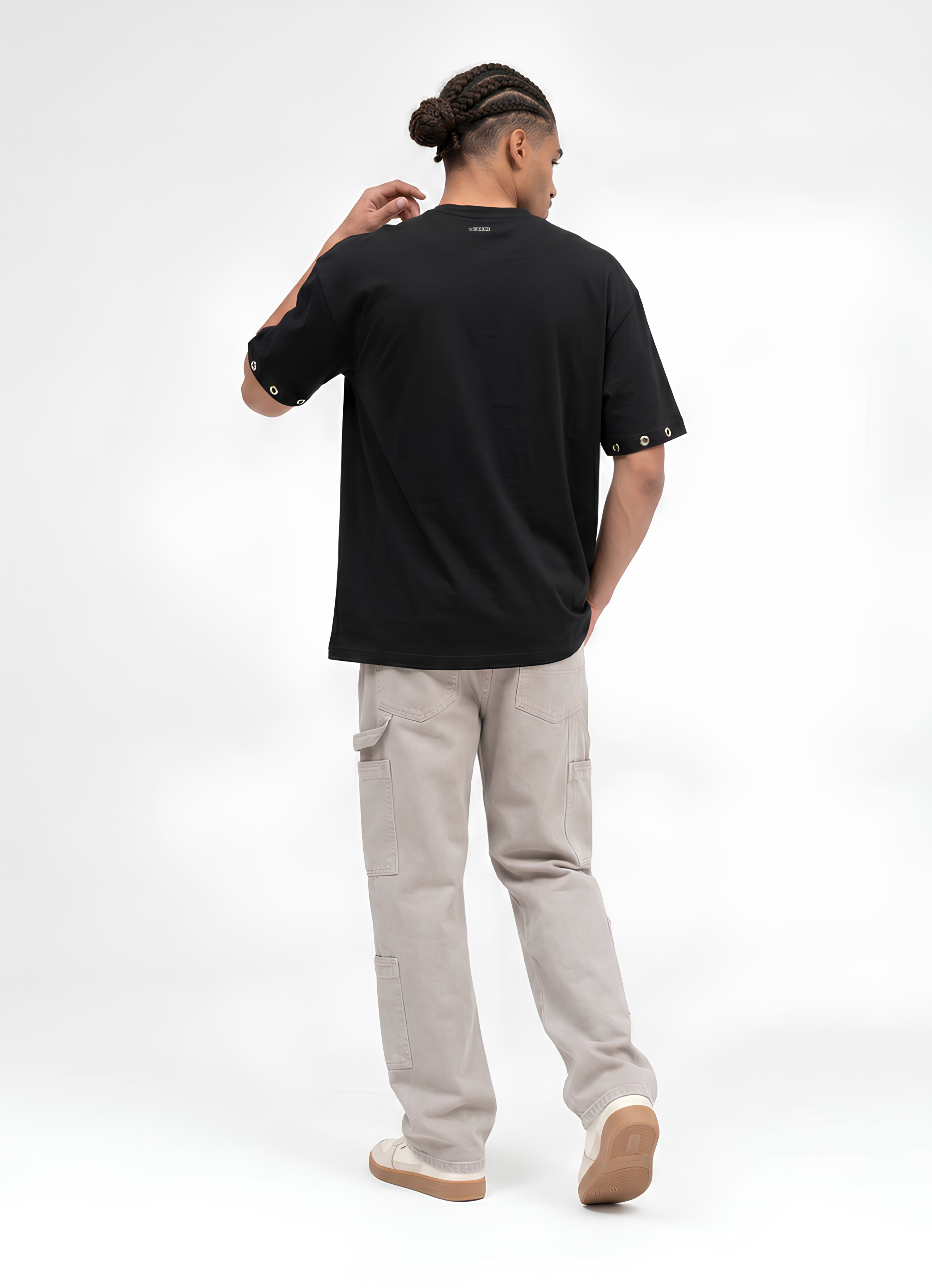 Black Kollar Kuş Gözü Detaylı Comfort T-shirt