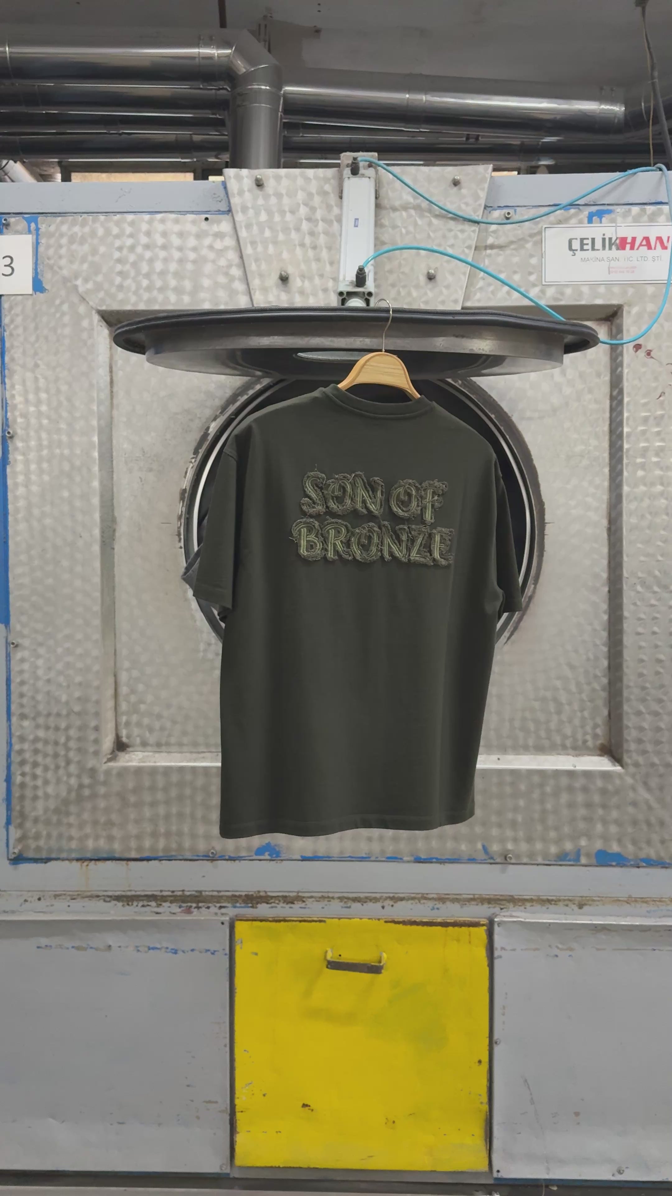 Dark Green Aplike Detaylı Comfort T-shirt